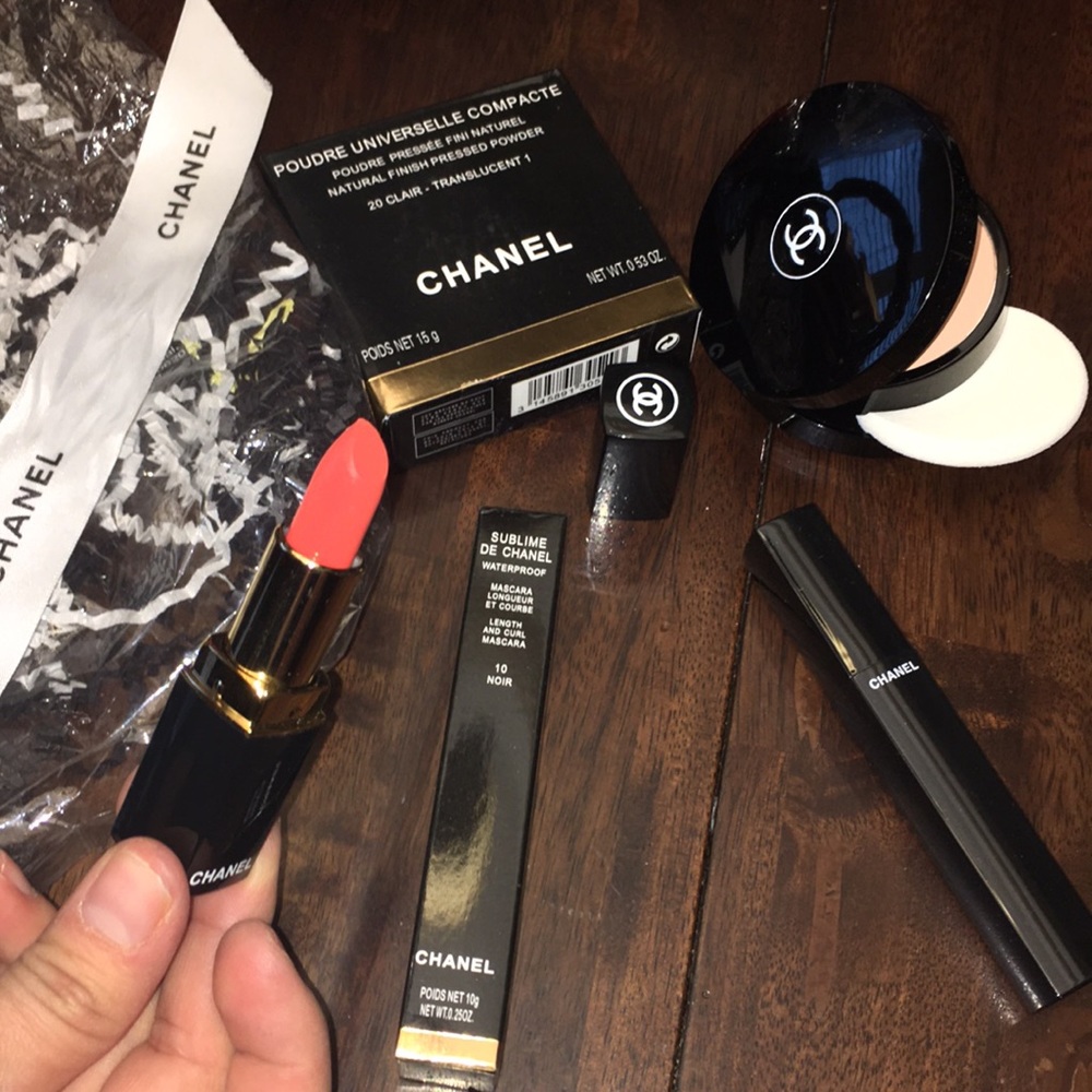 Chanel make up set